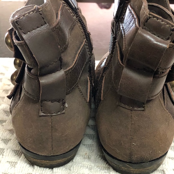 Madden Girl suede boots - Size 7 - Picture 4 of 4